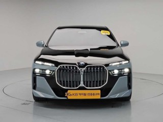 BMW 7시리즈 (G70) 750e xDrive M 스포츠 중고차 사진 1