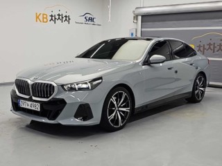 BMW 5시리즈 (G60) 530i xDrive 중고차 사진 1