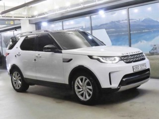 랜드로버 디스커버리 5세대 3.0 TD6 HSE 인증중고차 사진