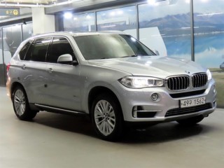 BMW X5 (F15)