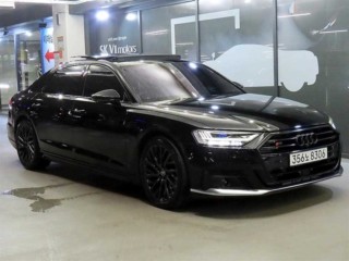 아우디 A8 (D5)