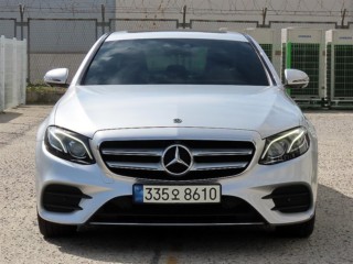 벤츠 E300 AMG LINE 대표 사진