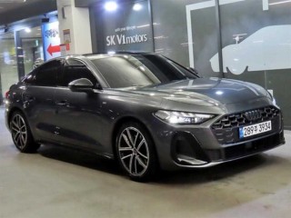 아우디 A5 (B10) 45 TFSI 콰트로 S-라인?