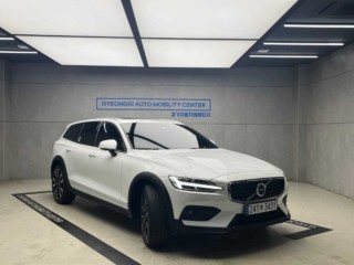 볼보 V60 크로스 컨트리 2세대