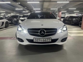 벤츠 E300 아방가르드 대표 사진