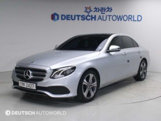 벤츠 E300 아방가르드 대표 사진