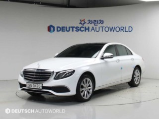 벤츠 E300 4MATIC 익스클루시브 대표 사진