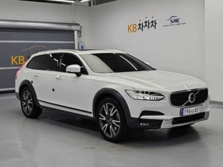 볼보 V90 크로스컨트리
