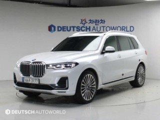 BMW X7 (G07)