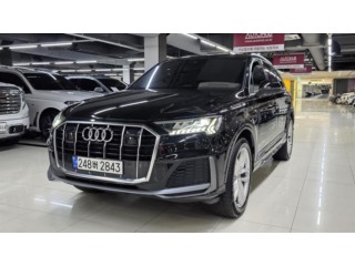 아우디 Q7 (4M)