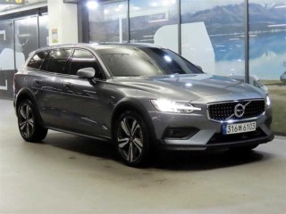 볼보 V60 크로스 컨트리 2세대