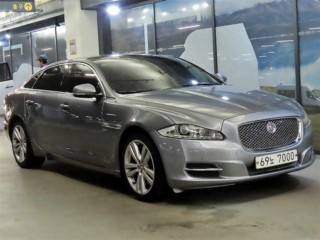 재규어 XJ (X351)