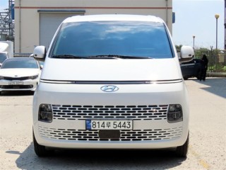 현대 스타리아