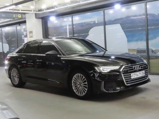 아우디 A6 (C8)