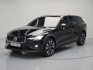 볼보 V60 크로스 컨트리 2세대