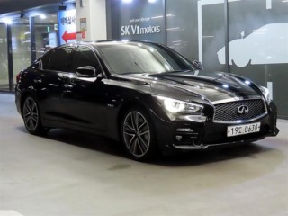 인피니티 Q50