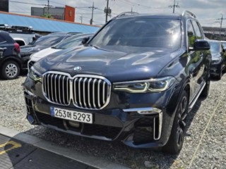 BMW X7 (G07)