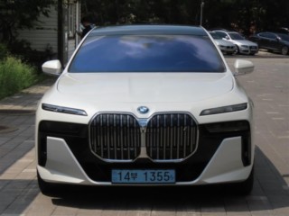 BMW BMW i7