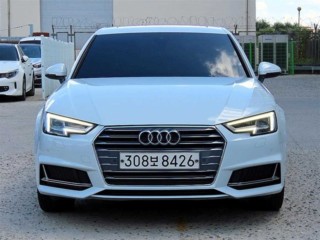 아우디 A4 (B9)