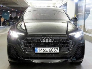 아우디 Q8