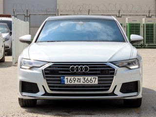 아우디 A6 (C8)