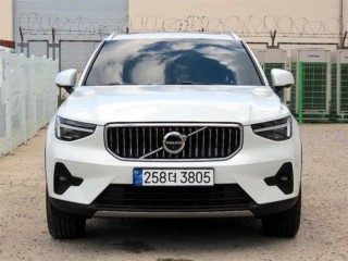 볼보 XC40