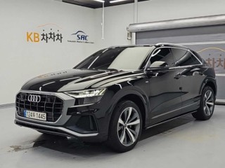 아우디 Q8