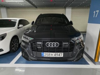 아우디 Q7 (4M)