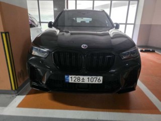 BMW X5M (F95)