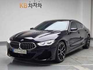 BMW 8시리즈 (G15)