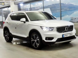 볼보 XC40