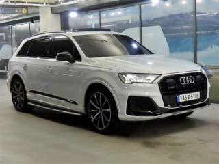 아우디 Q7 (4M)