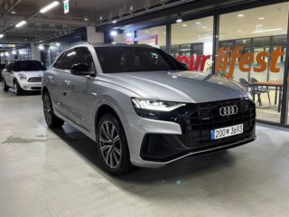 아우디 Q8