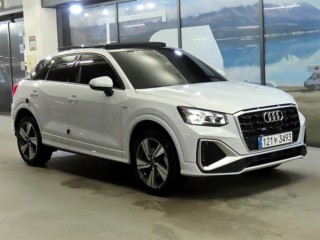 아우디 Q2