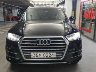 아우디 Q7 (4M)
