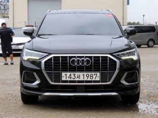 아우디 Q3 (F3)