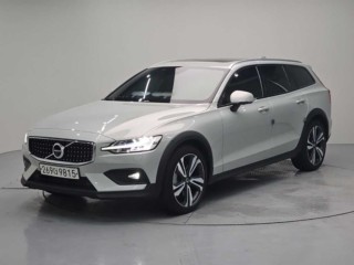 볼보 V60 크로스 컨트리 2세대