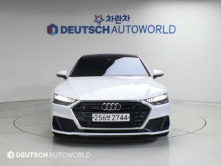 아우디 A7 (4K)