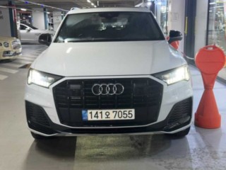 아우디 Q7 (4M)