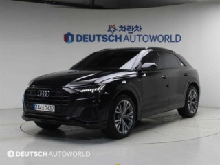 아우디 Q8