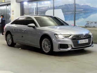 아우디 A6 (C8)