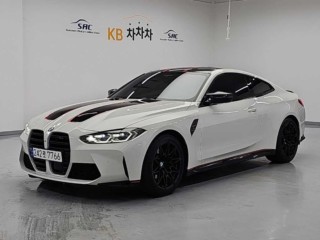 BMW M4 (G82)