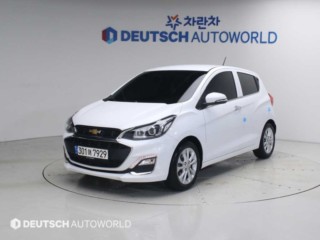 쉐보레 더뉴스파크 프리미어