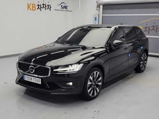 볼보 V60 크로스 컨트리 2세대