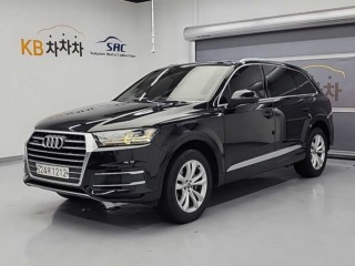 아우디 Q7 (4M)