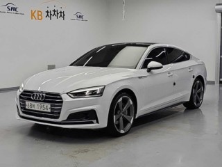아우디 A5 (F5)