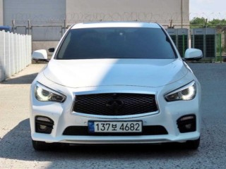 인피니티 Q50