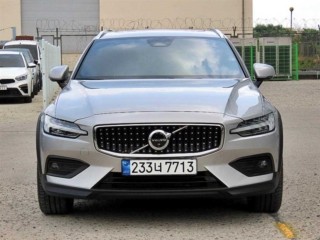볼보 V60 크로스 컨트리 2세대