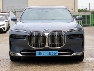 BMW BMW i7