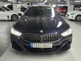 BMW 8시리즈 (G15)